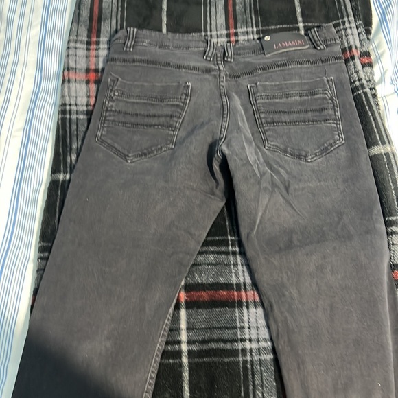 Black - Picture 2 of 3